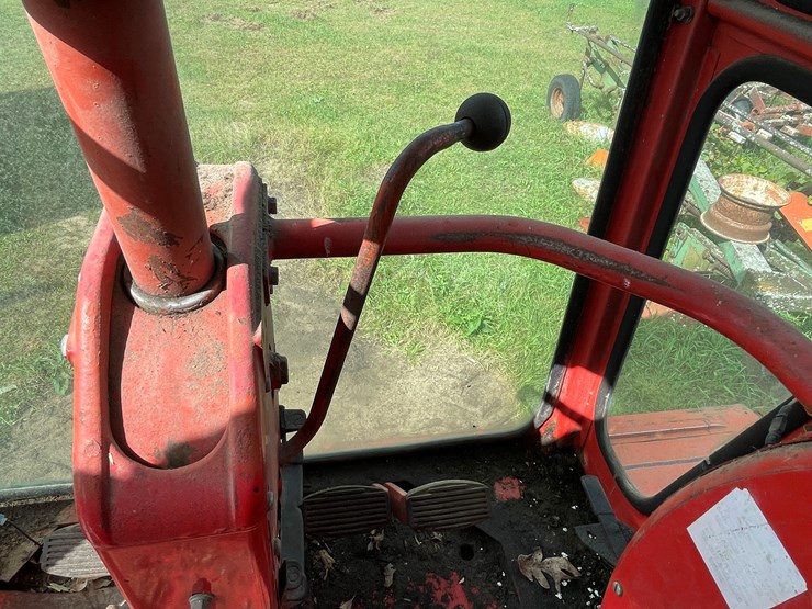 massey-ferguson-510-image-44