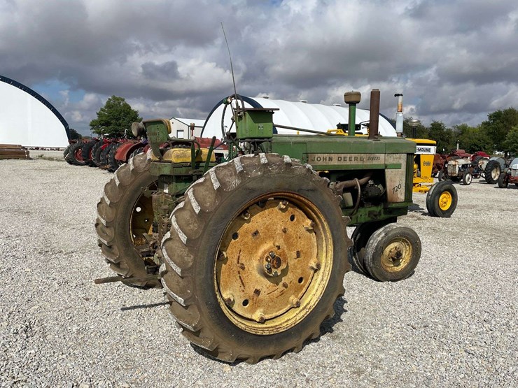 john-deere-720-image-6