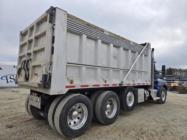 2017-kenworth-t880-image-5