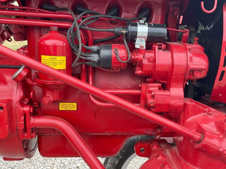 farmall-130-image-32