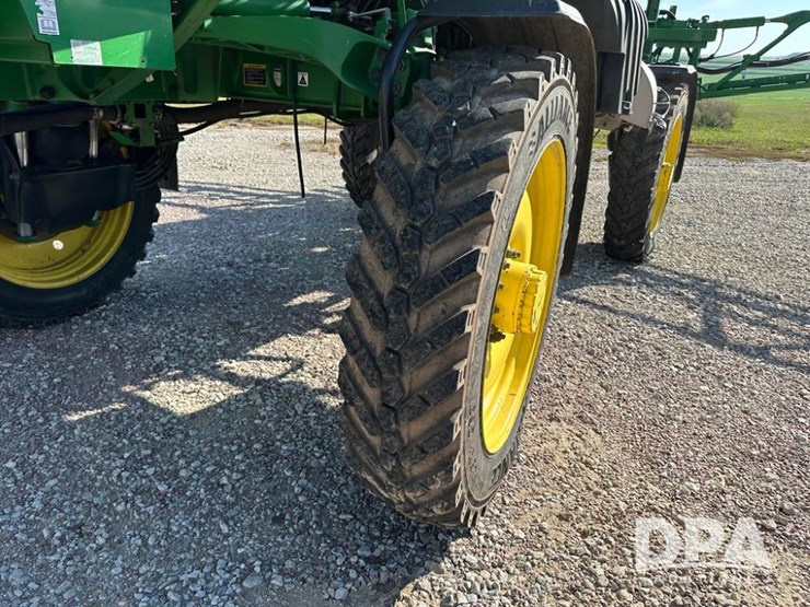 2021-john-deere-r4044-image-21