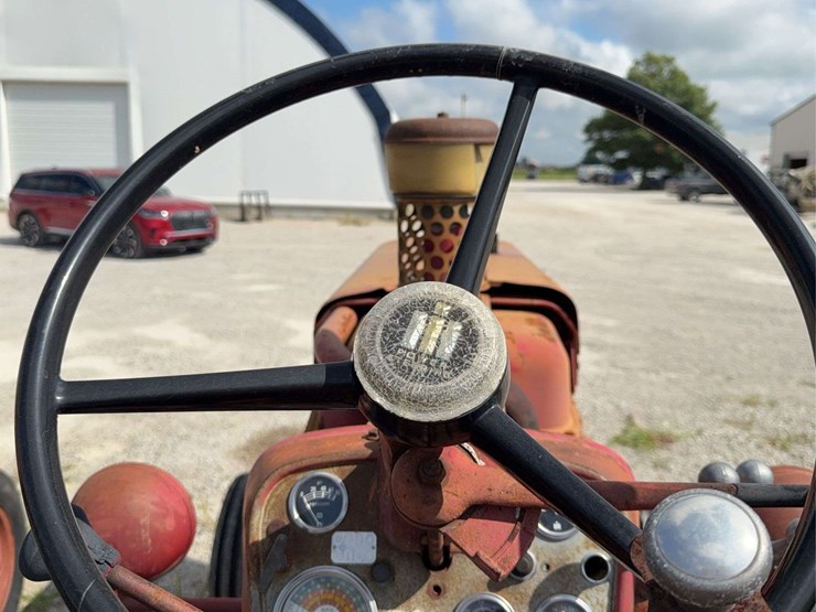 farmall-560-diesel-image-6