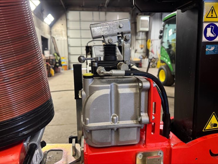 #2131-•-unilyft-paver-placer-for-mini-skid-steer-image-10