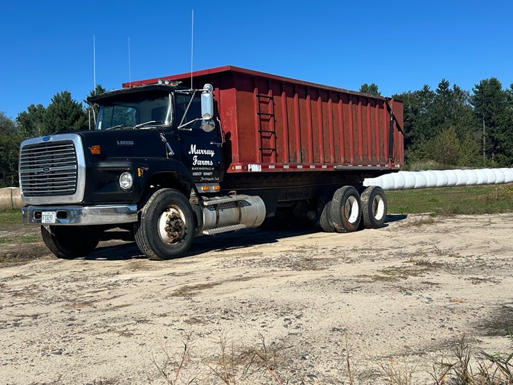 1987-ford-l8000-image-2