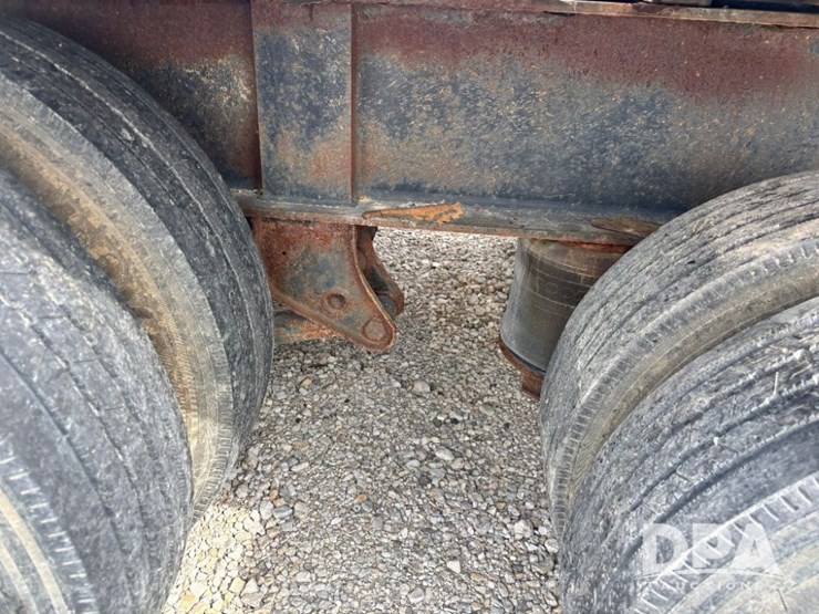 2012-behnke-dry-tender-trailer-(gp11554)-image-52