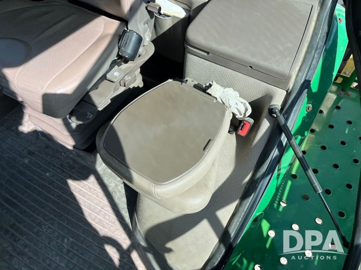 2019-john-deere-r4045-image-64