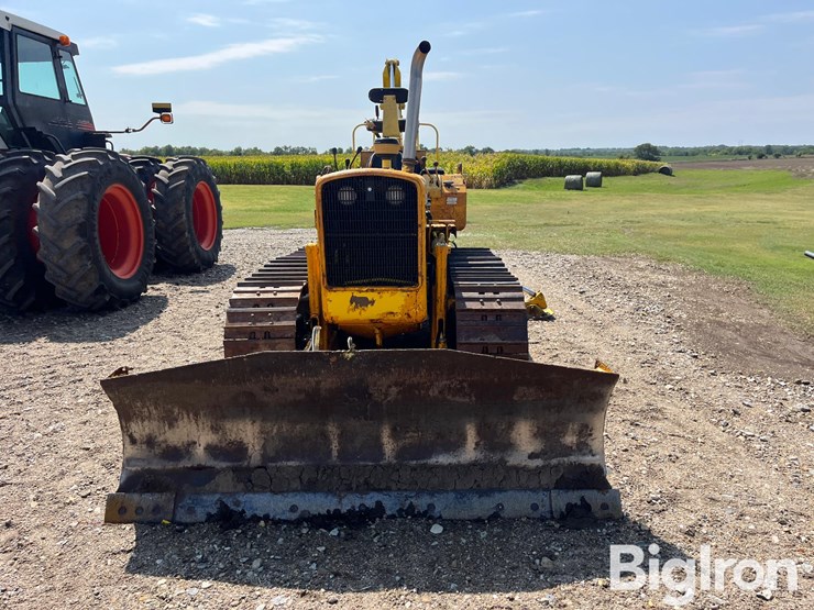1980-deere-450c-image-2