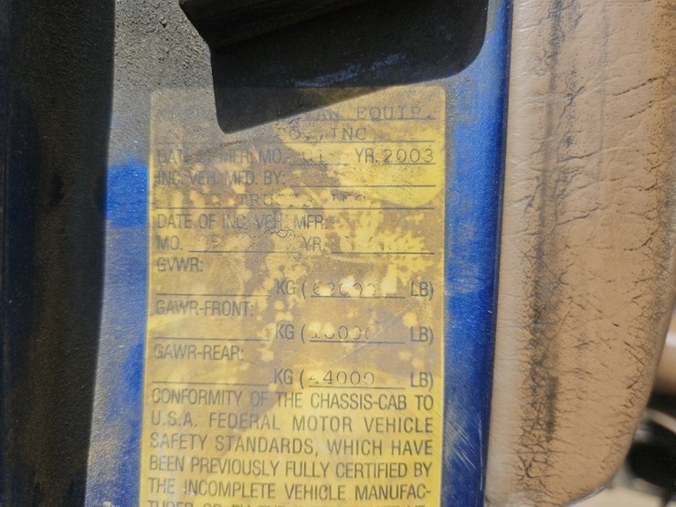 2003-mack-granite-cv713-image-45