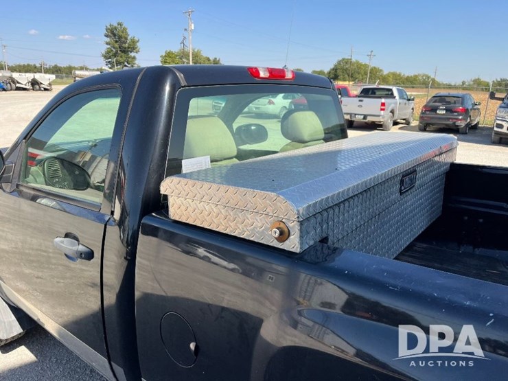 2011-chevrolet-2500hd-image-41