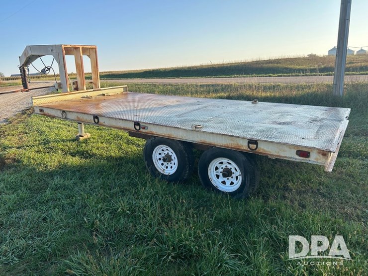 1979-donahue-gooseneck-trailer-(cp1147,-unit-7720)-image-3