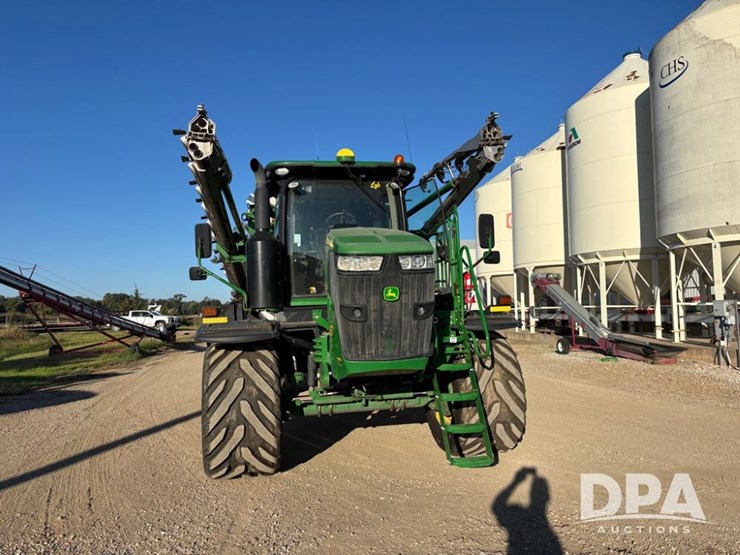 2019-john-deere-f4365-image-5