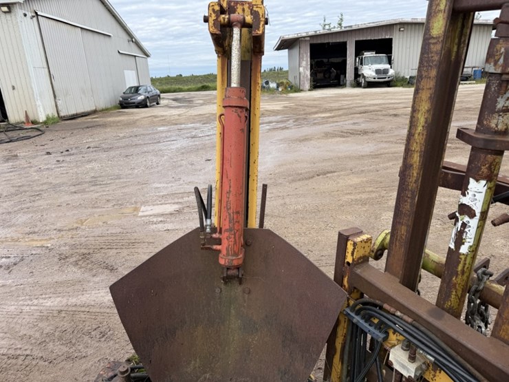 #2558-•-(3)-point-hydraulic-tree-spade-image-7