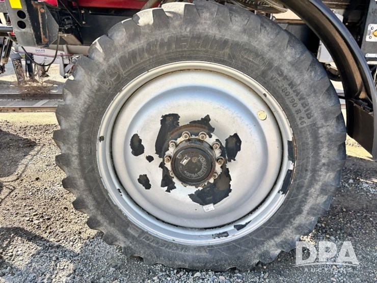 2015-case-ih-patriot-4440-image-33