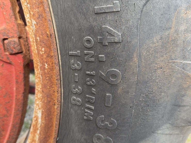 farmall-400-image-19