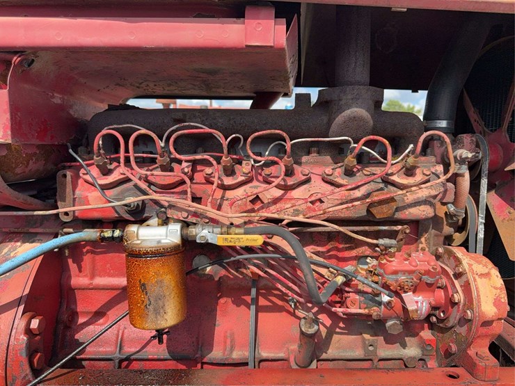 farmall-560-diesel-image-35
