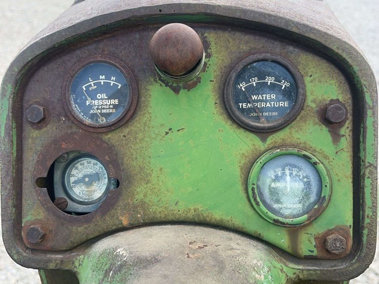 john-deere-730-image-31