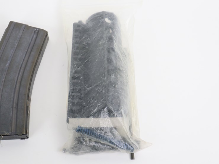 #40-•-#4039-•-(5)-ar15-steel-20rd-30rd-40rd-magazines-and-tnw-firearms-gas-block-assembly-replacement-image-4