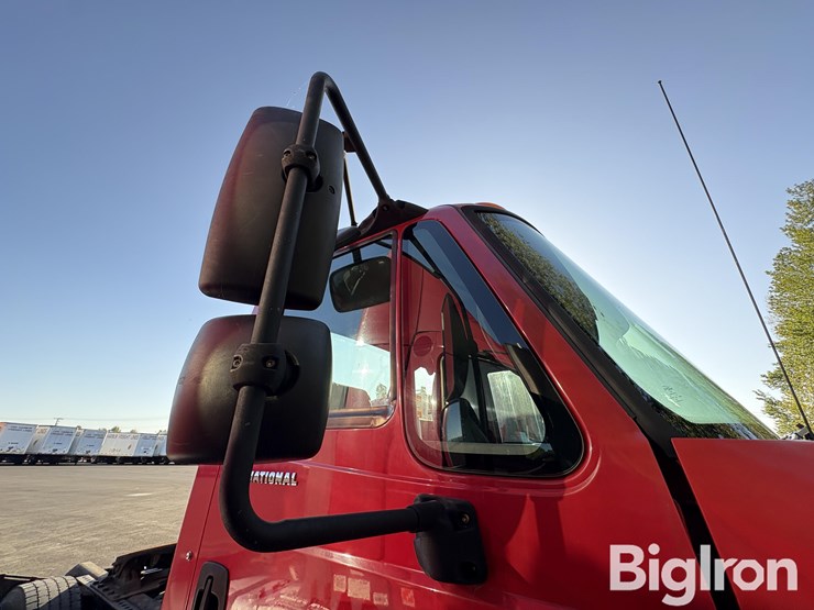 2007-international-durastar-4400-image-16