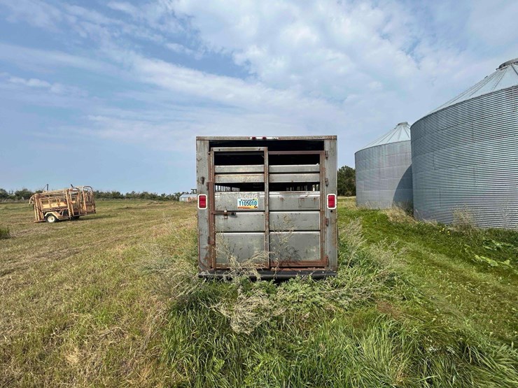 trailalong-stock-trailer-image-4