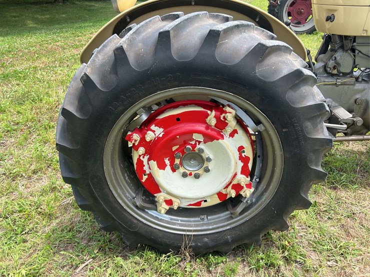 massey-ferguson-40-image-48