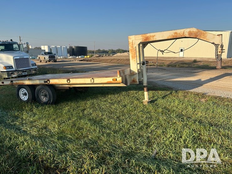1979-donahue-gooseneck-trailer-(cp1147,-unit-7720)-image-7