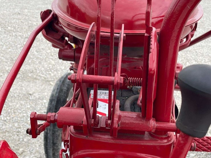 farmall-130-image-50