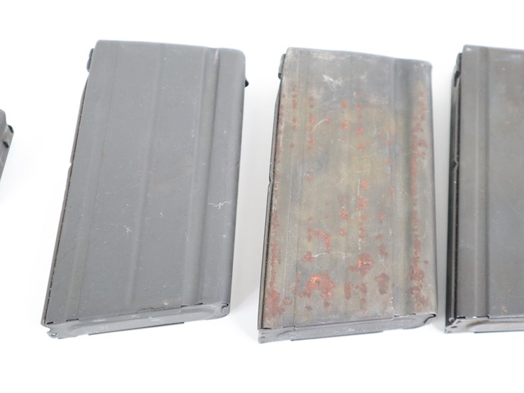 #41-•-#4040-•-(6)-fn-fal-steel-5rd-and-20rd-magazines.-1-5rd-and-5-20rd.-image-3