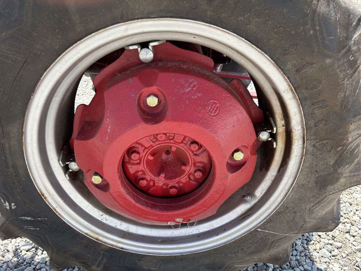 farmall-culti-vision-a-image-40