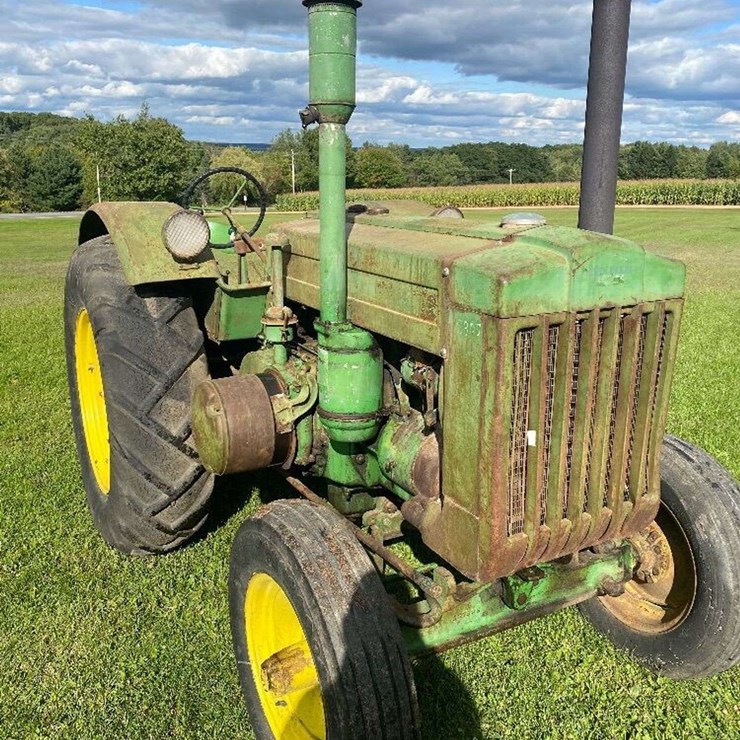 JOHN DEERE D