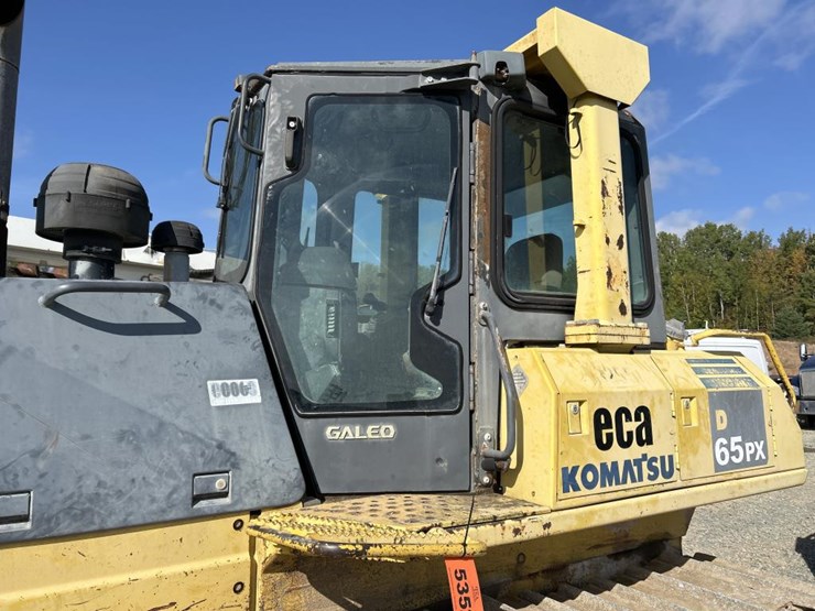 komatsu-d65px-image-38