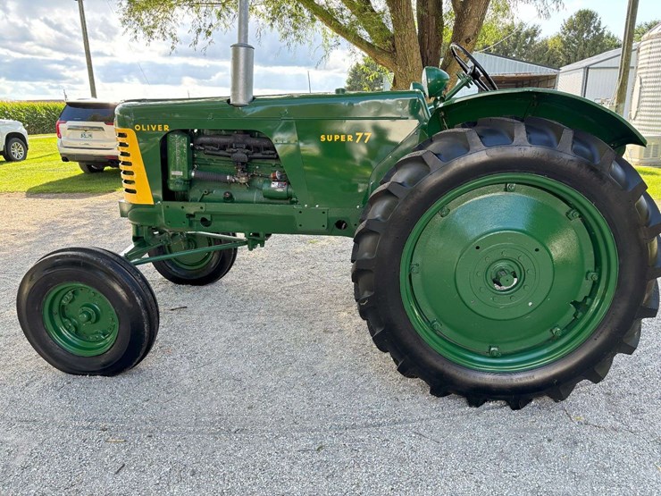 1956-oliver-super-77-image-4