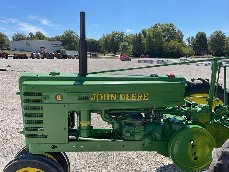 john-deere-h-image-24
