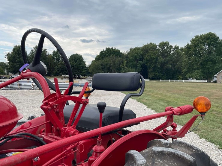 farmall-140-image-45