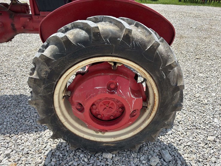 farmall-culti-vision-b-image-36