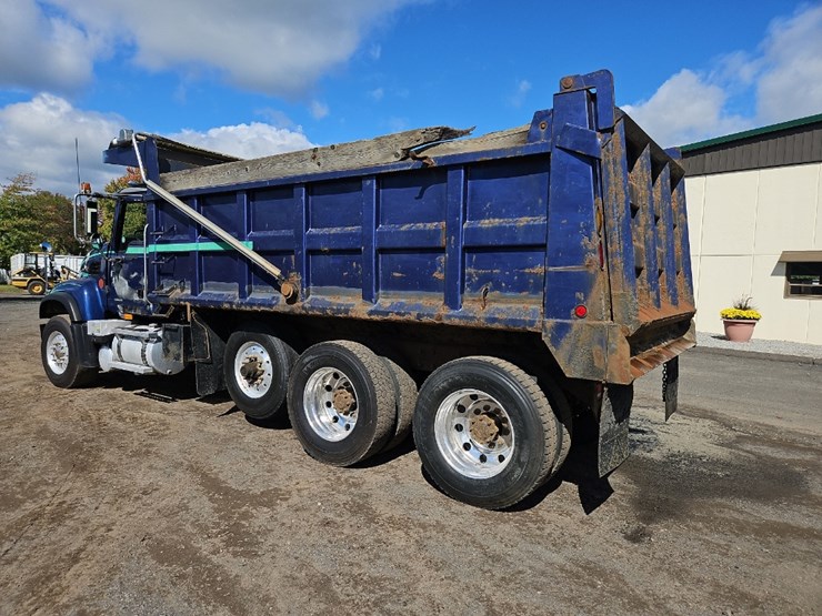 2003-mack-granite-cv713-image-3