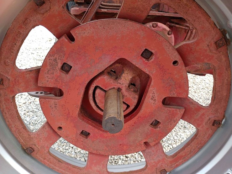 farmall-450-image-32