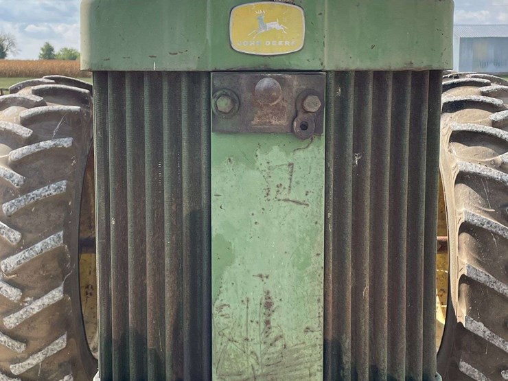 john-deere-720-image-12