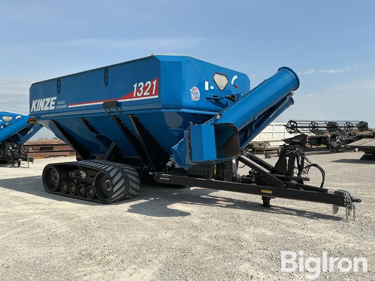 2022-kinze-1321-grain-cart-image-3