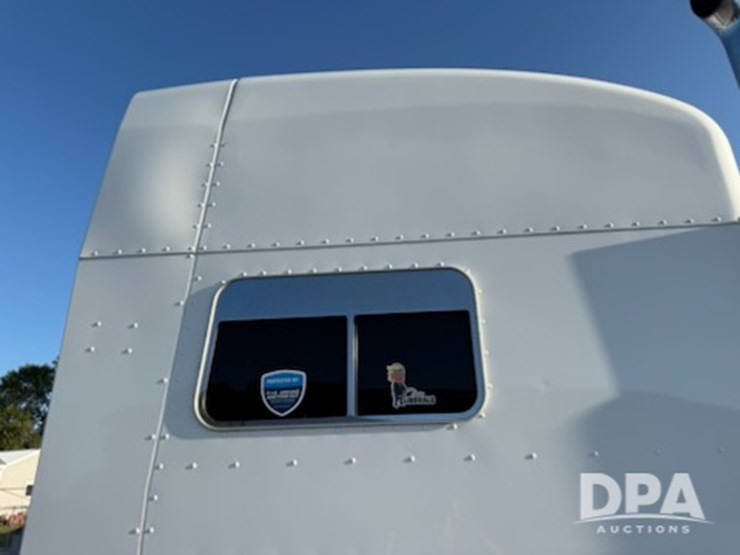 2013-peterbilt-389-truck-(jm627)-image-104