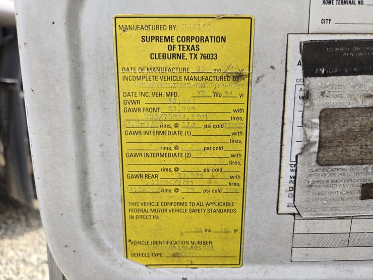 1995-freightliner-fl70-image-63