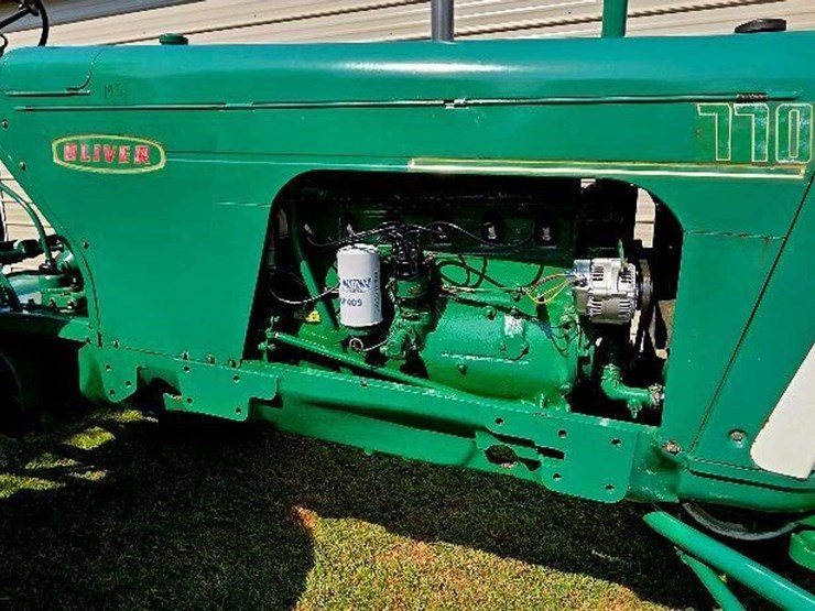 1958-oliver-770-image-3