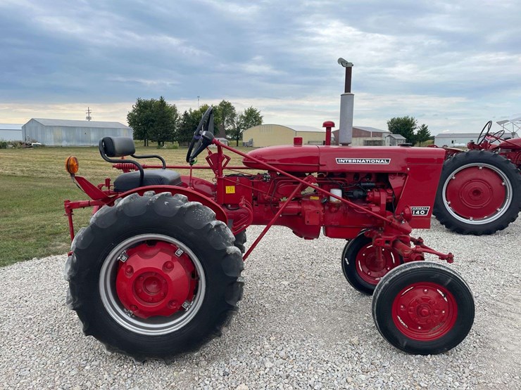 farmall-140-image-6
