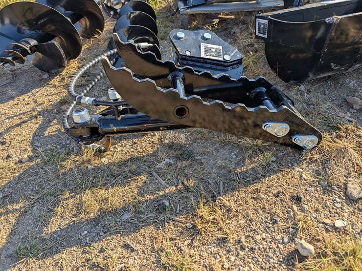 2025-iranch-ireas-mini-excavator-attachment-set---10-piece-image-11