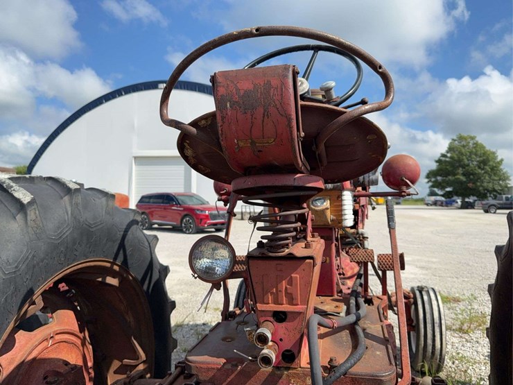 farmall-560-diesel-image-9