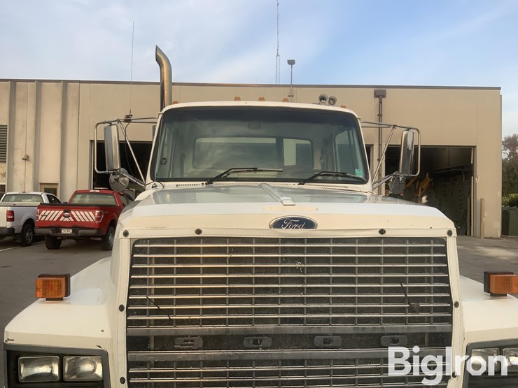 1997-ford-ltl9000-image-10