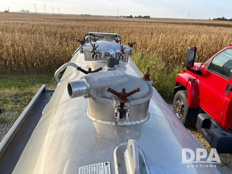 2015-custom-tank-image-14