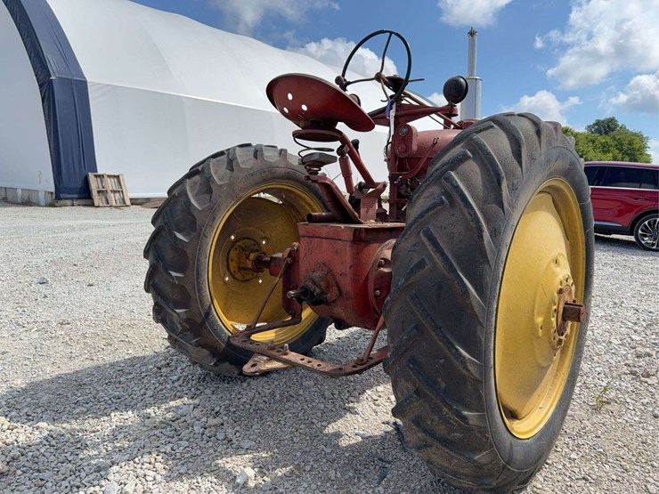 farmall-m-image-7