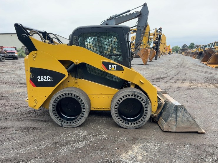 2012-caterpillar-262c2-image-6
