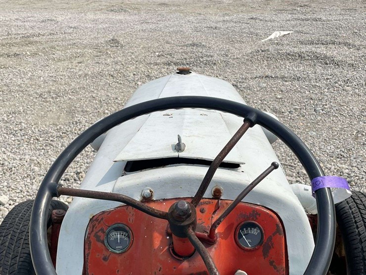 ford-8n-image-39