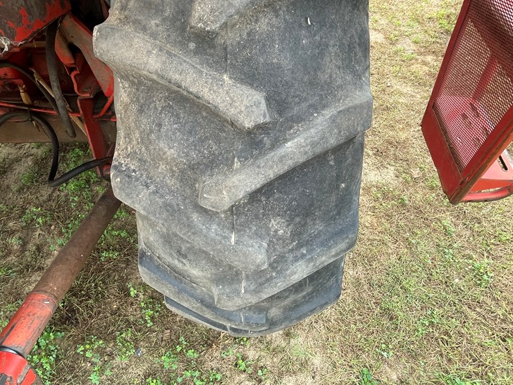 massey-ferguson-510-image-46